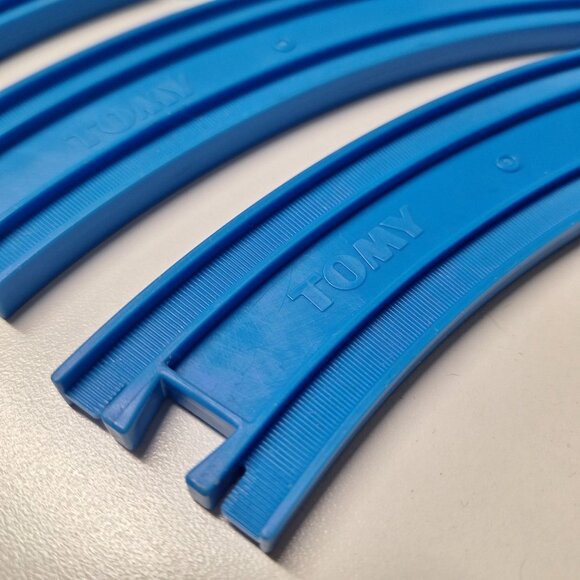 Tomy Train Curved Track Pieces Replacement 1998 Vintage Toy Thomas Engine - Picture 3 of 4